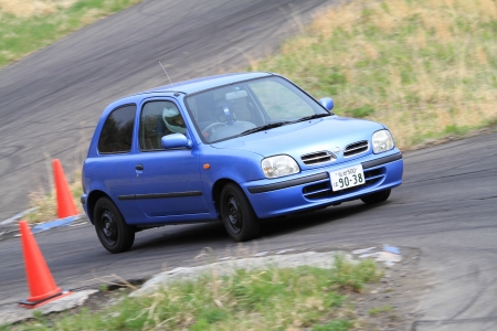 �t���[���s